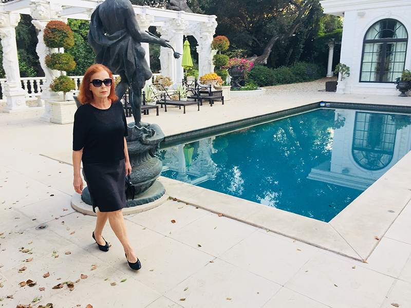 Iris Karina is on location at the Sunny Gables Estates shooting the music video 'Surrender Dorothy' for Bones directed by Daniel Behrens